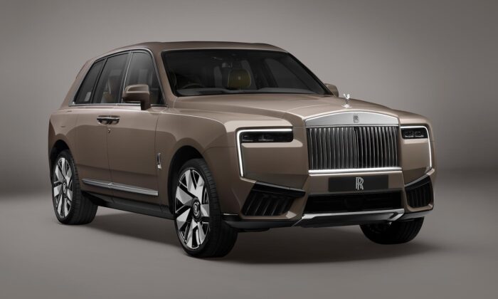 Rolls-Royce výrazně změnil design nejluxusnějšího SUV na světě a ukázal Cullinan Series II