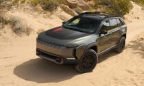Jeep Wagoneer S Trailhawk