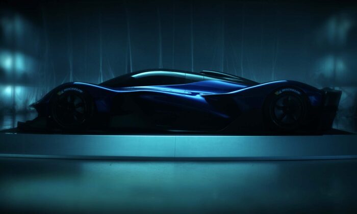 Adrian Newey navrhl extrémní hypersport Red Bull RB17 s přísně aerodynamickým designem
