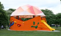 Peter Cook a jeho Play Pavilion pro Serpentine Galleries