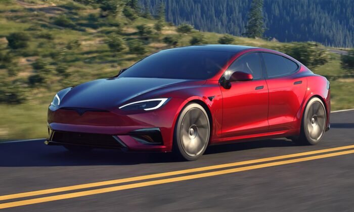 Tesla Model S přichází s upraveným designem exteriéru i interiéru a ohromujícím výkonem