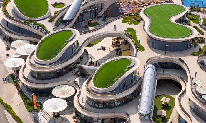 Zaha Hadid Architects dokončili sportovní a rekreační centrum Go Park Sai Sha