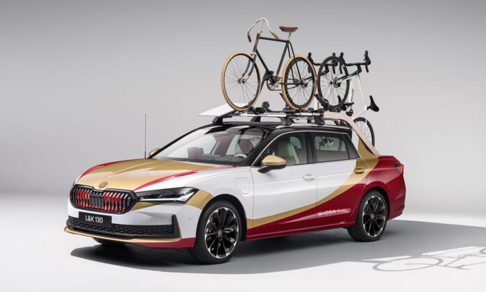 Studenti přestavěli běžný Superb Combi na unikátní cyklistický speciál Škoda L&K 130