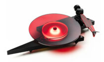 AC/DC gramofon od Pro-Ject Audio Systems