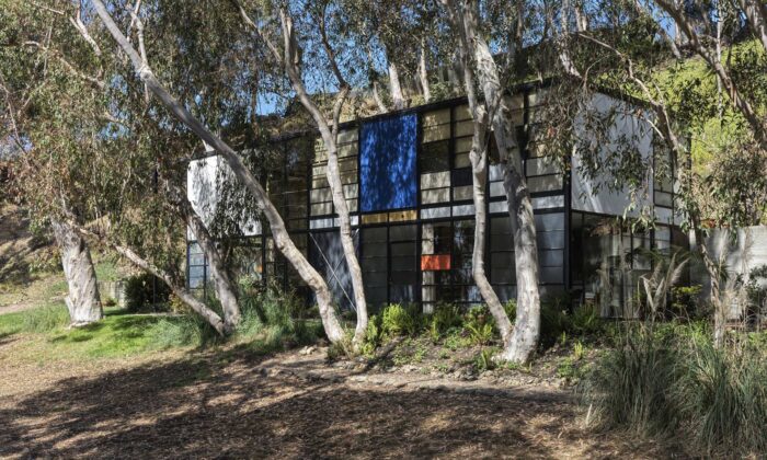 Eames House se po ničivých požárech v Los Angeles znovu otevírá veřejnosti