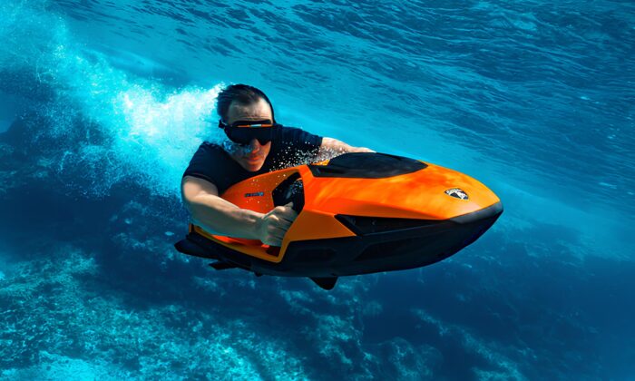 Lamborghini navrhlo speciální sportovní plavidlo pro tažení nad i pod hladinou