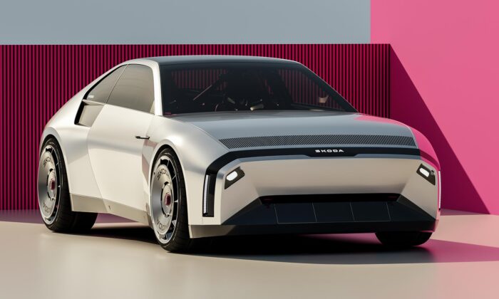 Designér ze Škoda Auto dal ikonickému sporťáku Škoda 110 R současný designérský jazyk Modern Solid