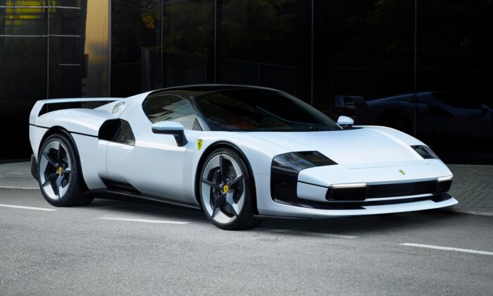 Ferrari SC40 je na zakázku postavený jedinečný sporťák inspirovaný legendárním Ferrari F40