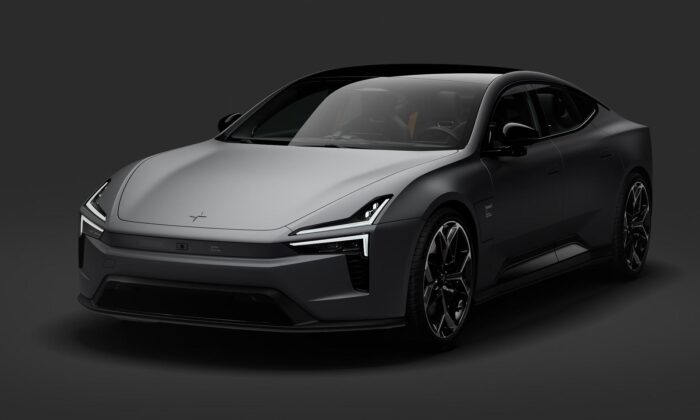 Polestar 5 je luxusní čtyřdveřový elektrický sedan se skleněnou střechou a inspirovaný letectvím