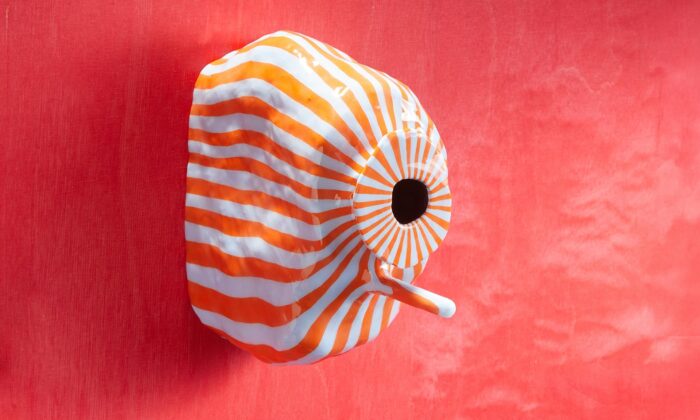 Home Sweet Home je&nbsp;výstava 75 ptačích budek podle návrhu světových designérů