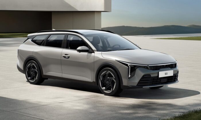 Kia K4 Sportswagon přichází i&nbsp;do&nbsp;Česka s&nbsp;výrazným designem a&nbsp;velmi dostupnou cenou