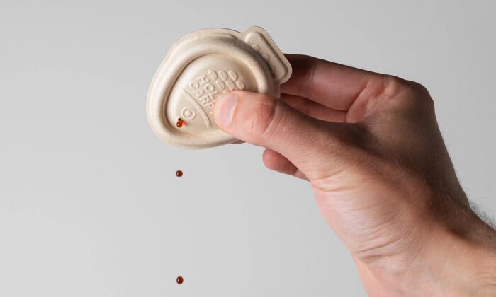 Holy Carp je&nbsp;biodegradovatelné kapátko na&nbsp;sójovou omáčku vhodné pro domácí kompostování