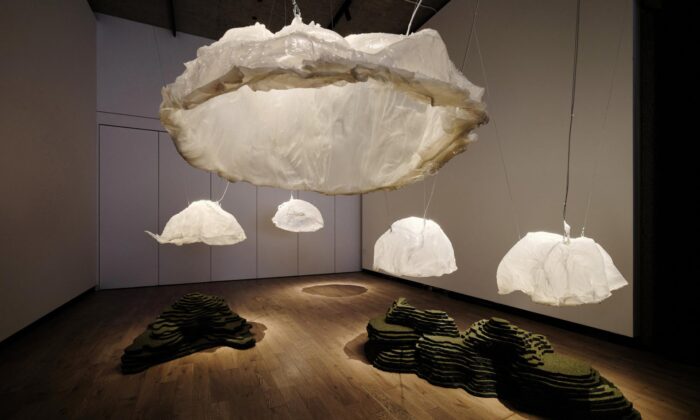 Sikau a&nbsp;Půbalová lákají do&nbsp;Prahy na&nbsp;výstavu Vše co zažíváme zaměřenou na&nbsp;lidské smysly