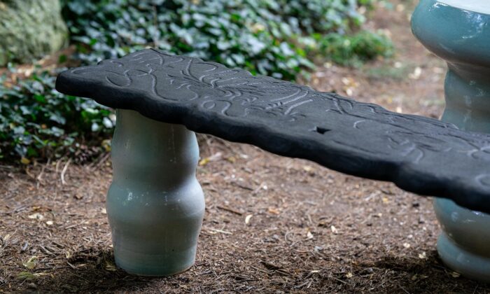 Studenti a&nbsp;absolventi kateder designu a&nbsp;užitného umění vystavují v&nbsp;Praze v&nbsp;expozici La Villa Fuga