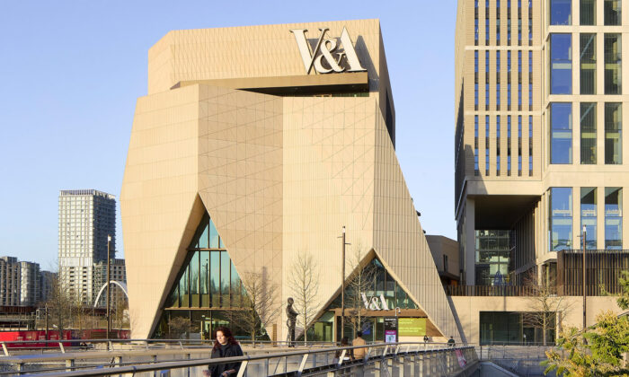 V Londýně bylo otevřeno V&A&nbsp;East Museum s&nbsp;designem inspirovaným šaty od&nbsp;Balenciagy