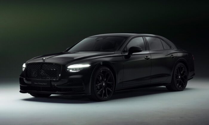 Bentley přichází u&nbsp;čtvrté generace Flying Spur s&nbsp;výraznými změnami designu i&nbsp;novým znakem