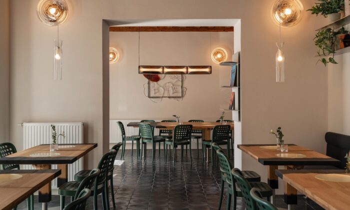 Lasvit otevřel v&nbsp;jednom ze svých měšťanských domů v&nbsp;Novém Boru útulné Lasvit Café
