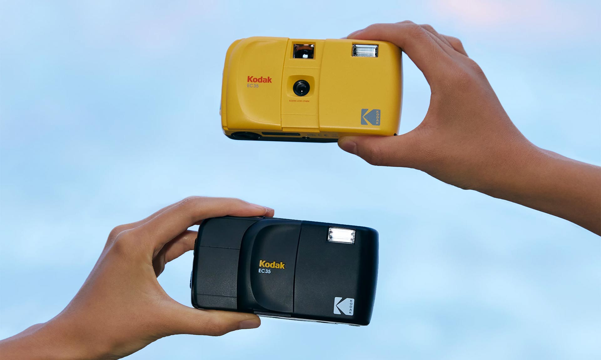 Kodak EC35 je&nbsp;levný kapesní fotoaparát na&nbsp;film s&nbsp;průhledovým hledáčkem a&nbsp;širokým záběrem