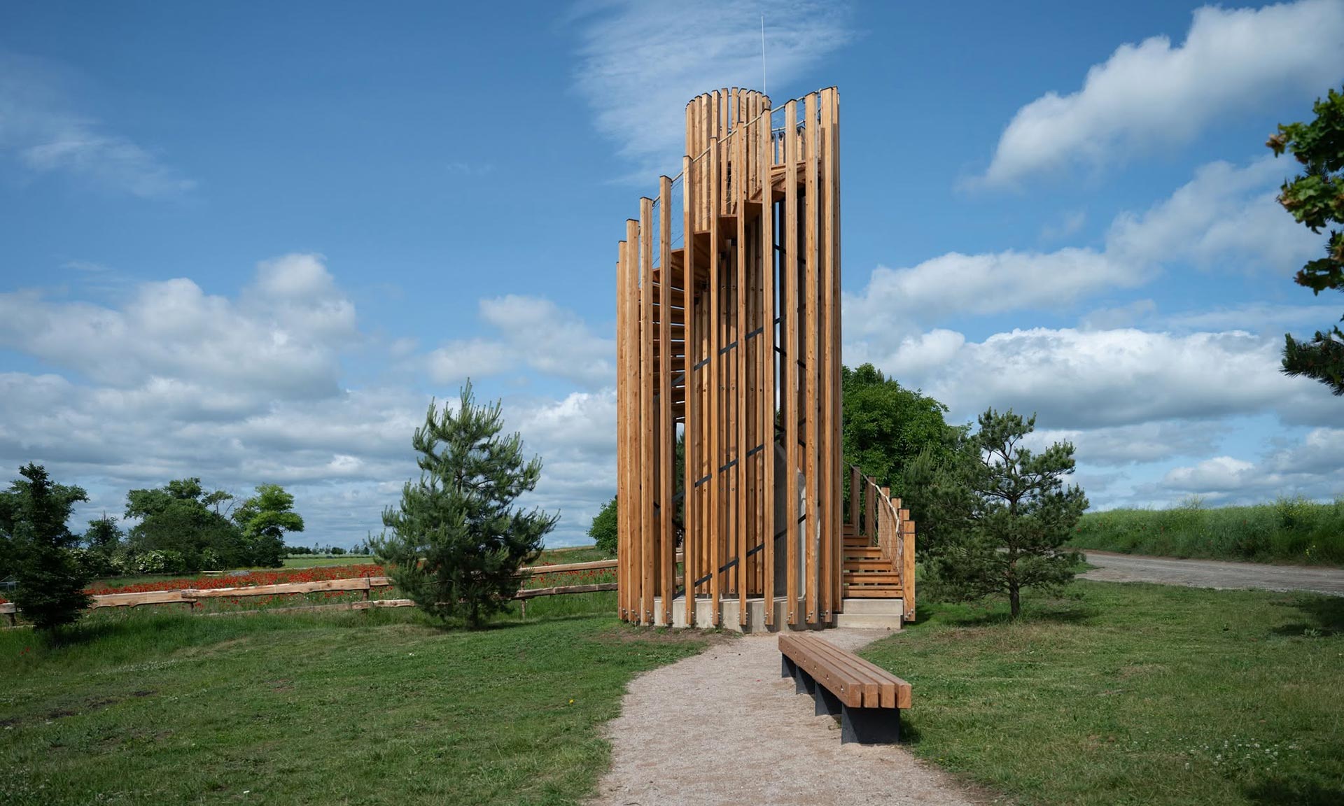V&nbsp;pražské čtvrti Nebušice vznikla rozhledna Babylon inspirovaná Babylonskou věží