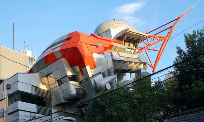 Adam Štěch pořádá výstavu fotografií extravagantní postmoderní japonské architektury 80.&nbsp;let